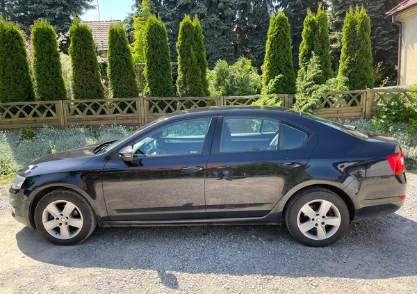 Skoda Octavia cena 29300 przebieg: 253477, rok produkcji 2014 z Wieliczka małe 497